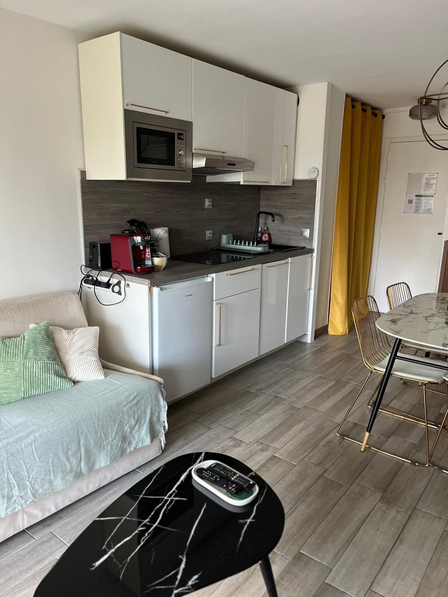 Apartamento 4 Pers , 100m De La Marina Baie Des Anges French Riviera *